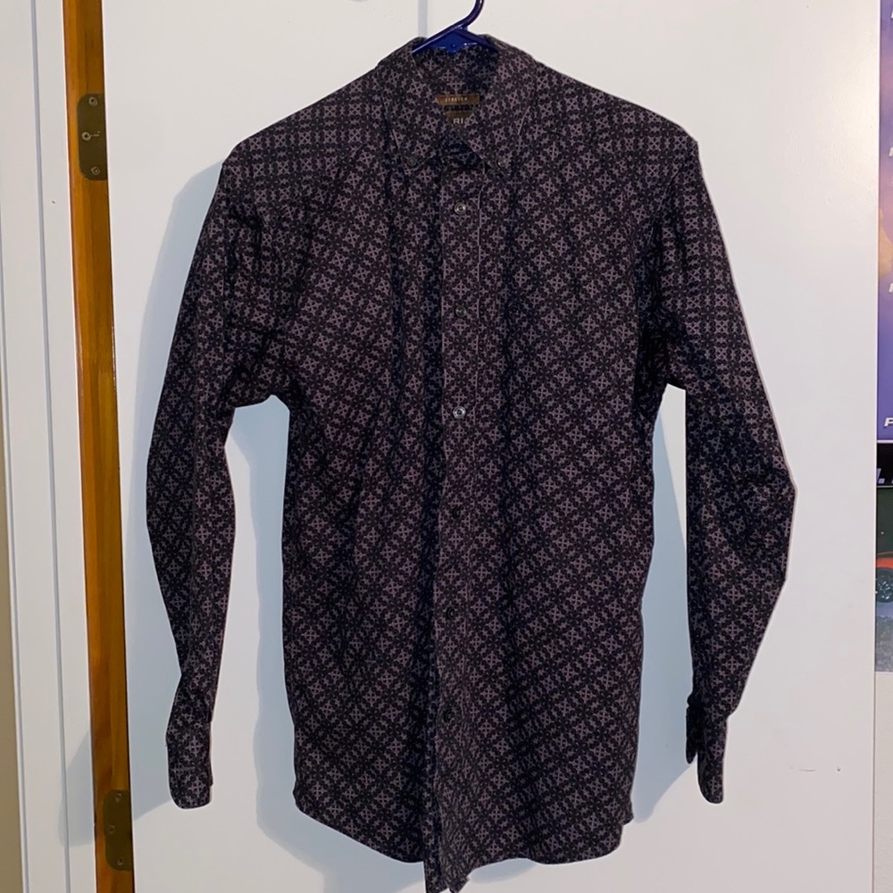 Men’s Ariat shirt